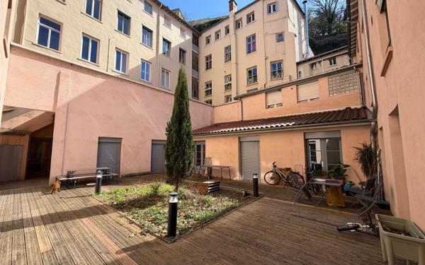 Appartement à vendre    2 pièces • 59,60 m2 Lyon 5
