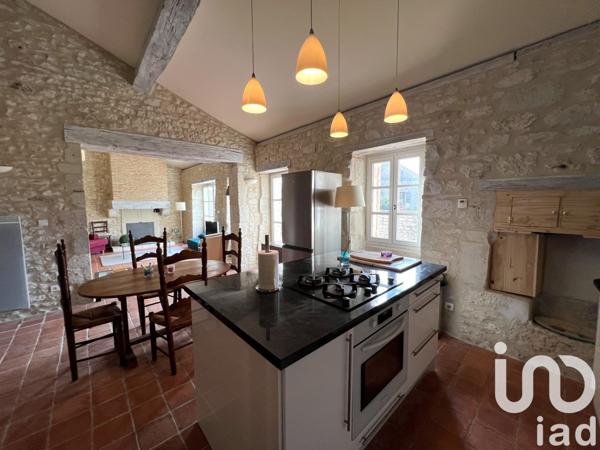 Maison 5 pièces de 127 m² à Gageac-et-Rouillac (24240)