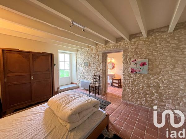 Maison 5 pièces de 127 m² à Gageac-et-Rouillac (24240)