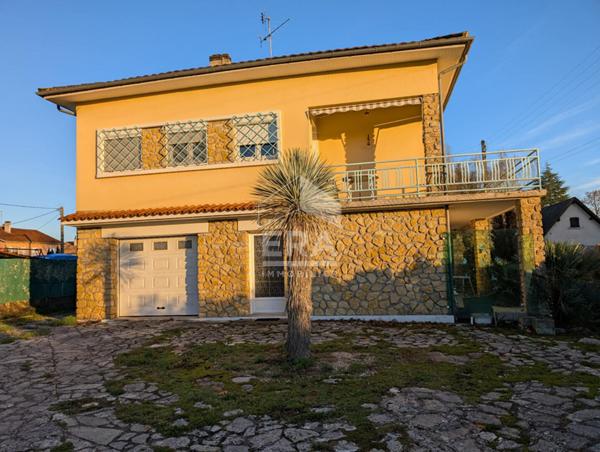 Maison à vendre à Montpon-Ménestérol 7 pièces 182.6 m2