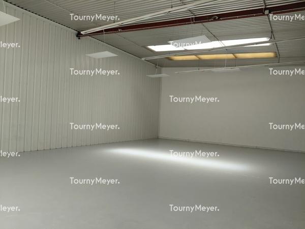 A LOUER-MERIGNAC-LOCAL D'ACTIVITES DE 230 M²