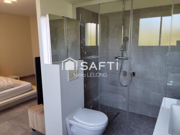 Maison de 2017, 4 chambres, 3 SDB, piscine – Léon