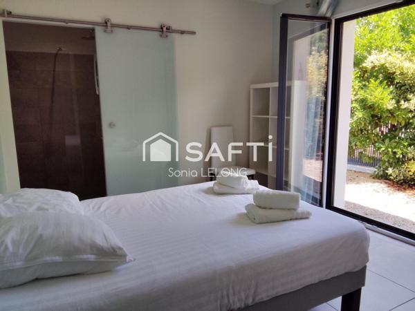 Maison de 2017, 4 chambres, 3 SDB, piscine – Léon