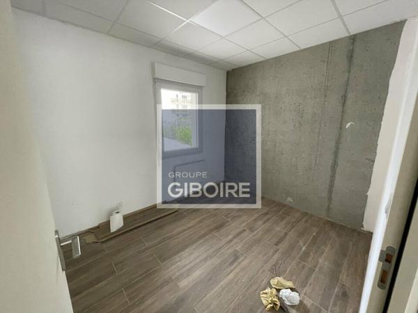 SYMBIOSE : Bureaux - A LOUER - AVRILL (réf : 49.017471)
