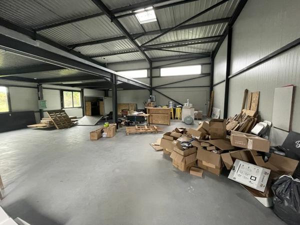 Local d'activites 407 m² à louer GRANDCHAMPS DES FONTAINES (réf : 44.018960)