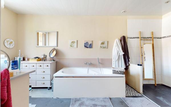 Maison à vendre    6 pièces •  Augny