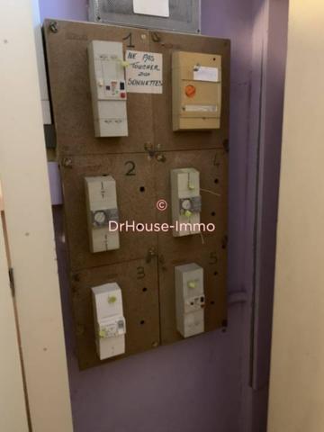 Immeuble à vendre 6 pièces de 183 m²