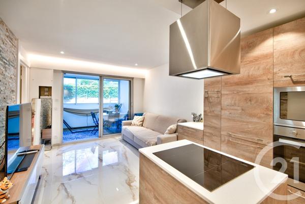 Appartement T2 à vendre  2 pièces - 31,87 m2 ST LAURENT DU VAR - 06