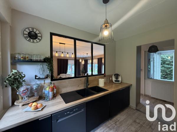 Maison à vendre 6 pièces 108 m² Le Chambon-Feugerolles