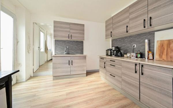 Maison à vendre    3 pièces • 104 m2 Étampes