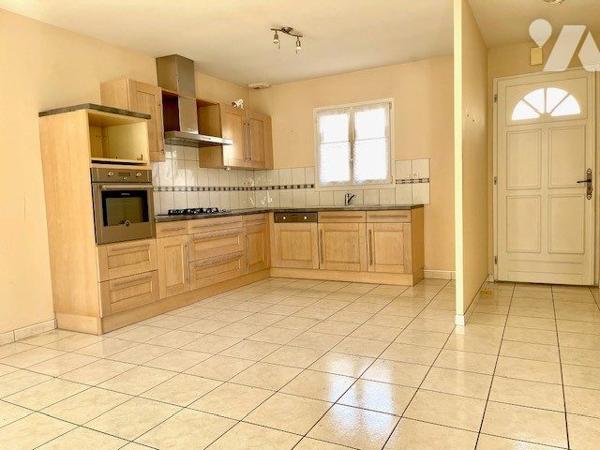 Maison de plain-pied avec sous-sol