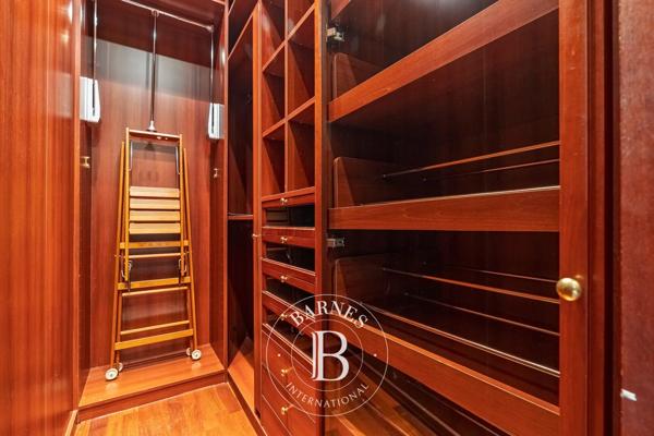 Paris 16ème, Appartement 4 Chambres -  215 m² à vendre