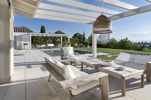 Saint Didier au Mont d'Or - Vue exceptionnelle - Maison de plain pied de 237 m2 env. - 4 chambres - 1 bureau -