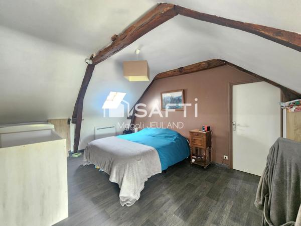 MAISON EN PIERRE A LA CAMPAGNE , PROCHE DES COMMODITES