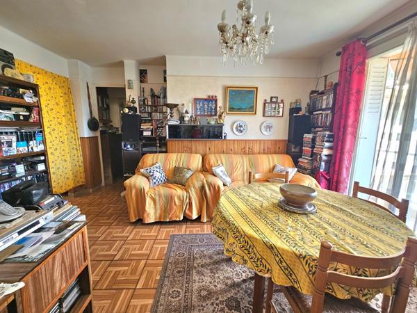 T4 de 60m² dans résidence fermée + cave + balcon