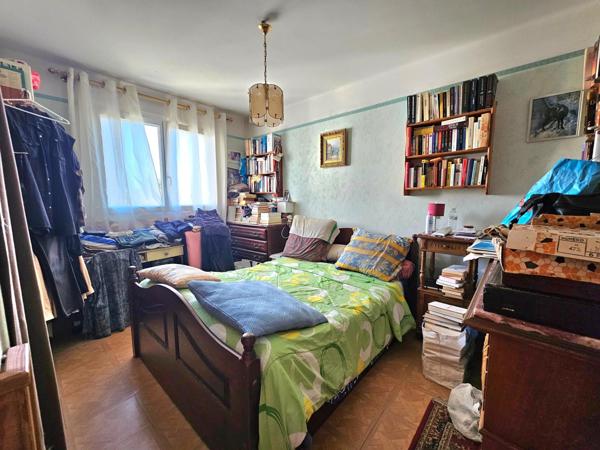 T4 de 60m² dans résidence fermée + cave + balcon