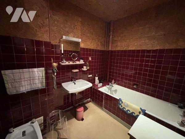 Nouveau mandat exclusif sur SEDAN.

Appartement de 3 pièces situé dans une résidence proche d...