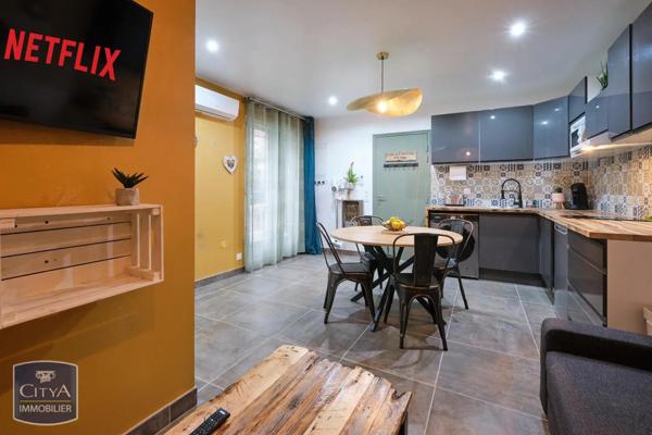 Immeuble à vendre 311m²