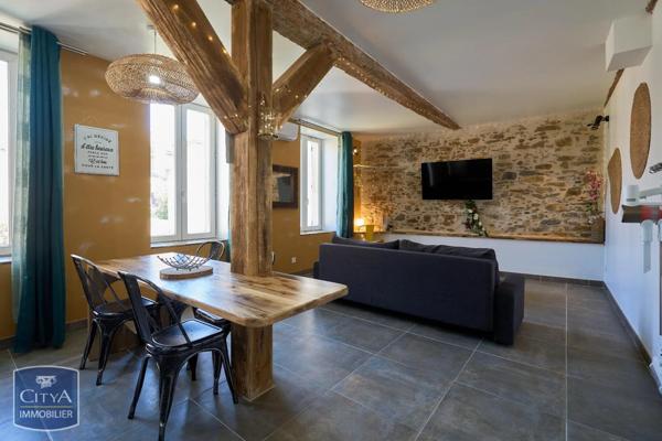 Immeuble à vendre 311m²