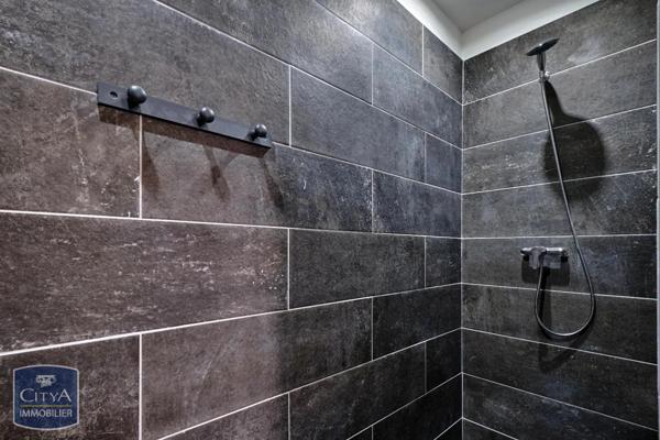 Immeuble à vendre 311m²