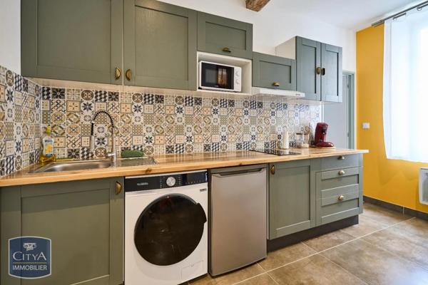 Immeuble à vendre 311m²