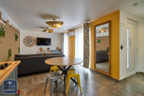 Immeuble à vendre 311m²