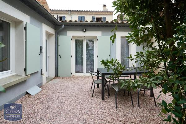 Immeuble à vendre 311m²