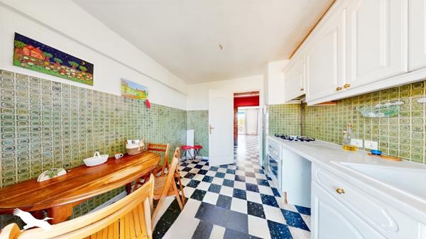 Appartement à vendre |  Marseille 08 |  4 pièces | 76,6 m²