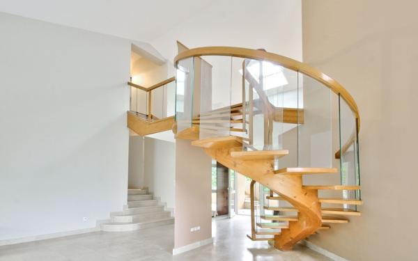 Maison à vendre    7 pièces •  Miribel