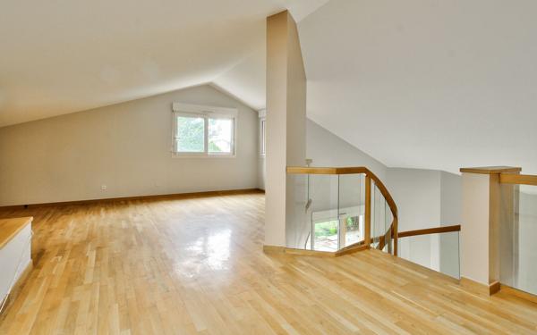 Maison à vendre    7 pièces •  Miribel