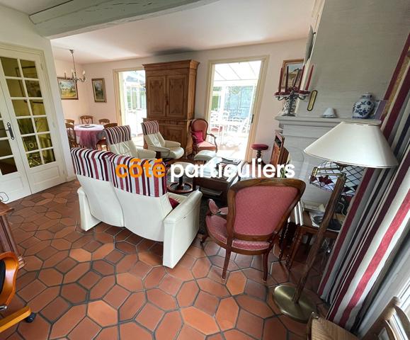 Vente
                Maison143 m² - 6 Pièces -
                    MATHIEU (14920)