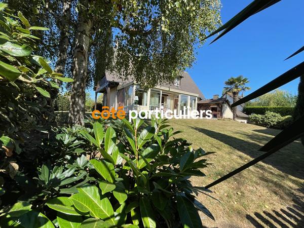 Vente
                Maison143 m² - 6 Pièces -
                    MATHIEU (14920)