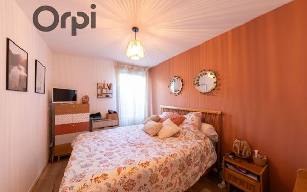 Appartement à vendre    2 pièces •  Saint-Estève