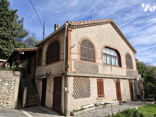 Maison T4 avec annexes - Détachement de parcelle