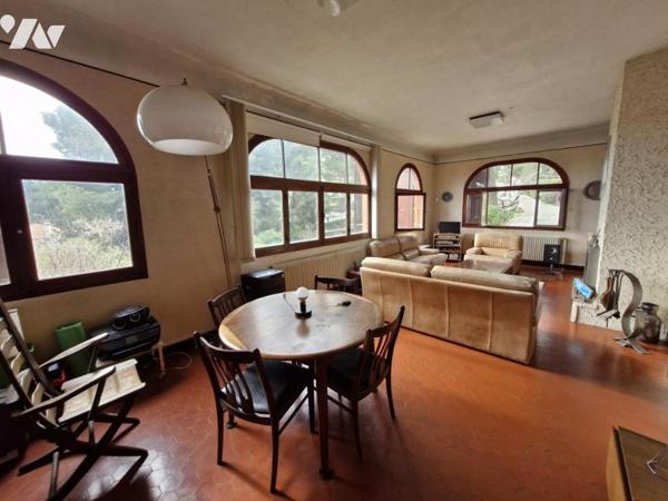 Maison T4 avec annexes - Détachement de parcelle