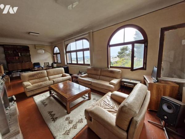 Maison T4 avec annexes - Détachement de parcelle