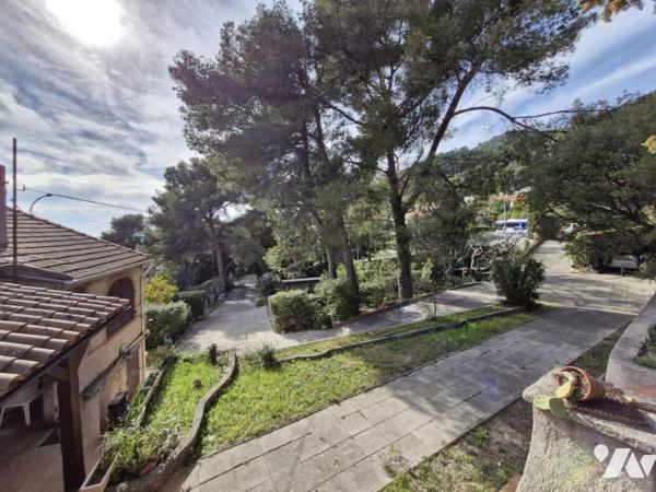 Maison T4 avec annexes - Détachement de parcelle