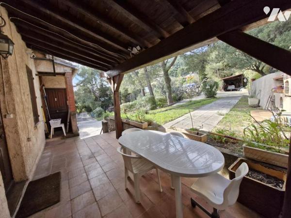 Maison T4 avec annexes - Détachement de parcelle