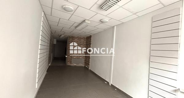 À vendre Immeuble 144 m² - Romans-sur-isère 26100