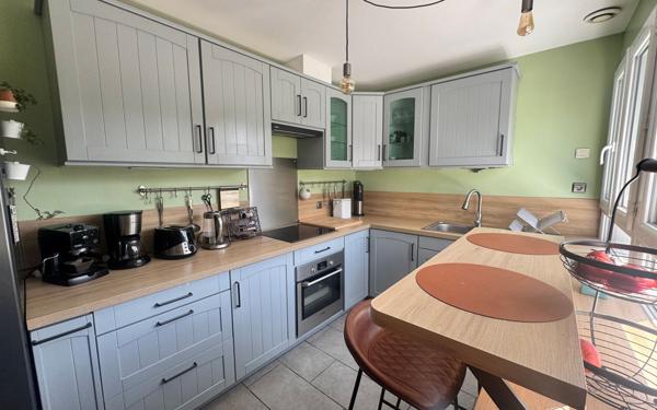 Maison à vendre    5 pièces • 135 m2 Rumigny