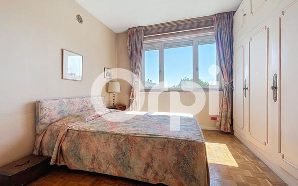 Appartement à vendre    6 pièces • 125,19 m2 Bourg-la-Reine