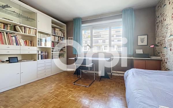 Appartement à vendre    6 pièces • 125,19 m2 Bourg-la-Reine