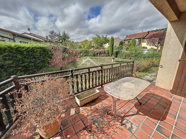 Saint-Georges-de-Luzençon (12100) PLAIN PIED TYPE 4 DE 92 M2 SUR SON TERRAIN DE 654 M2