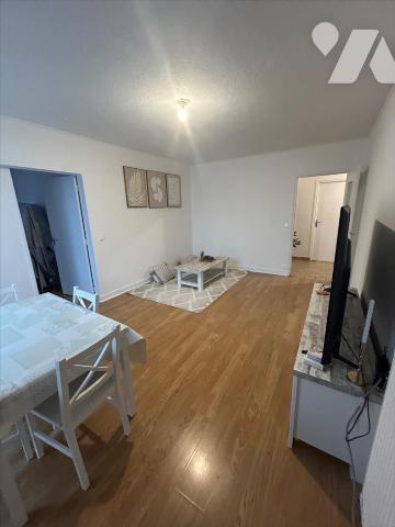 Lorient , t4 -81m2 hab - ascenseur -idéal colocation