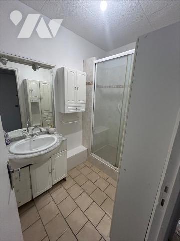 Lorient , t4 -81m2 hab - ascenseur -idéal colocation