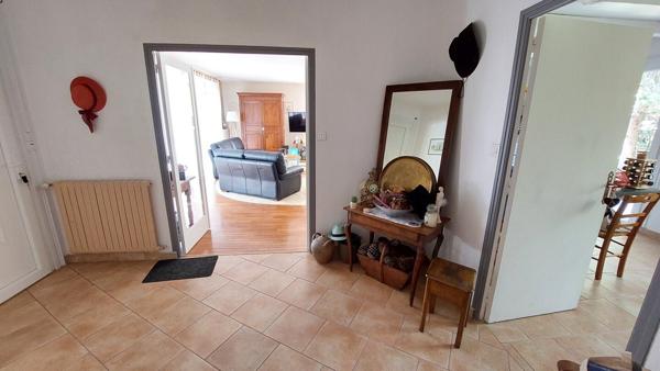 Saint Yrieix maison, 3 chambres avec jardin et garage 265 000 € H.A.I.*