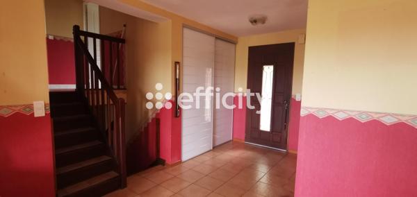 Maison
         5 pièces
        - 114 m² 185 000 € *