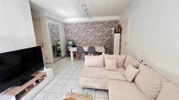 Appartement Combs-La-Ville 2 pièces 45 m2 - COMBS LA VILLE