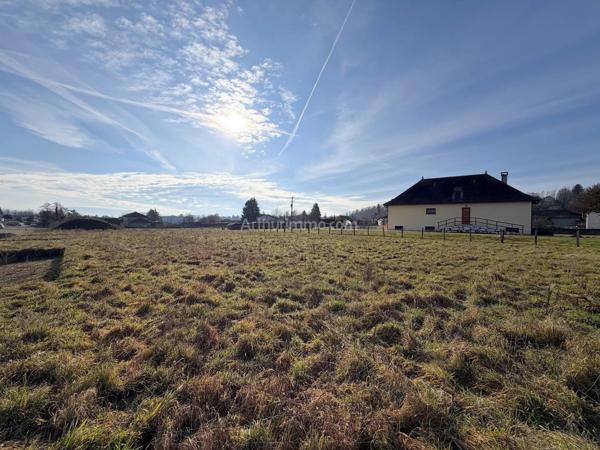 Vente Terrain 442 m2 à Les Avenières Veyrins-Thuellin