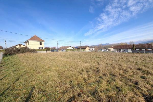Vente Terrain 442 m2 à Les Avenières Veyrins-Thuellin